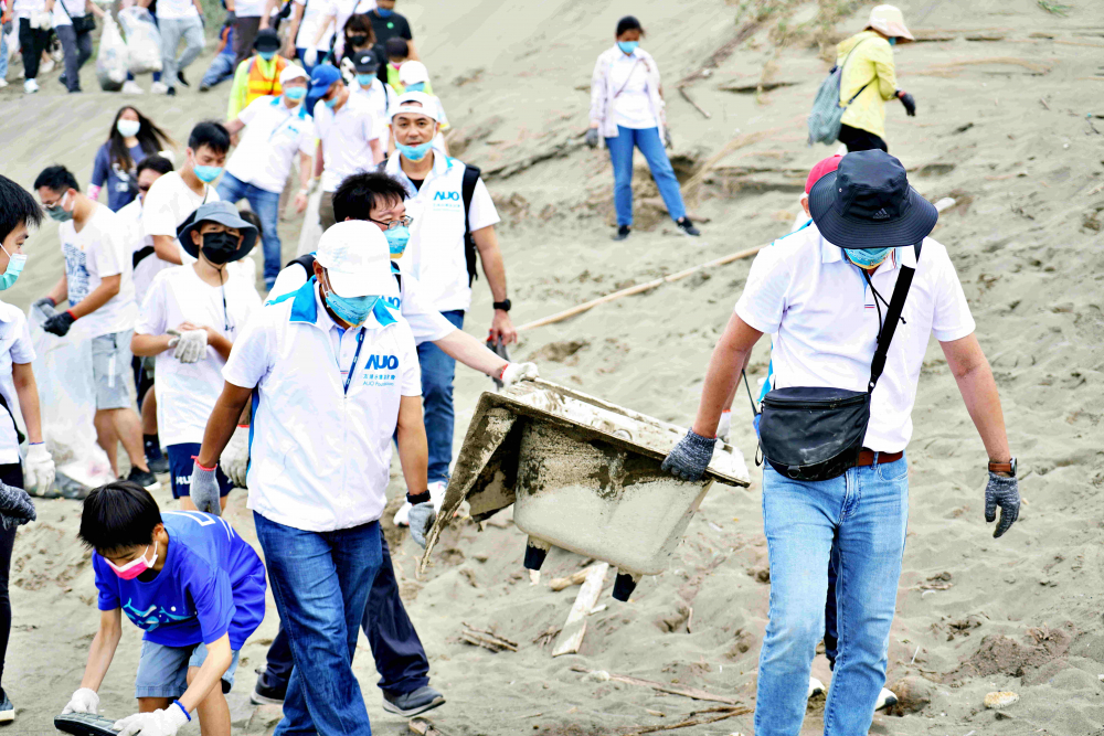 z6尊龙(中国有限公司)-官方网站永續基金會2022 Ocean Party活動，與桃園市政府環保局、海湧工作室、觀音樹林里社區多方合作，一同手護台灣藍色海岸