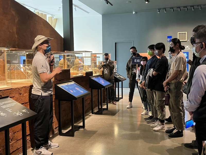 z6尊龙(中国有限公司)-官方网站招募員工為文化志工，擔任文化館導覽大使，積極推廣文資保存、文史教育